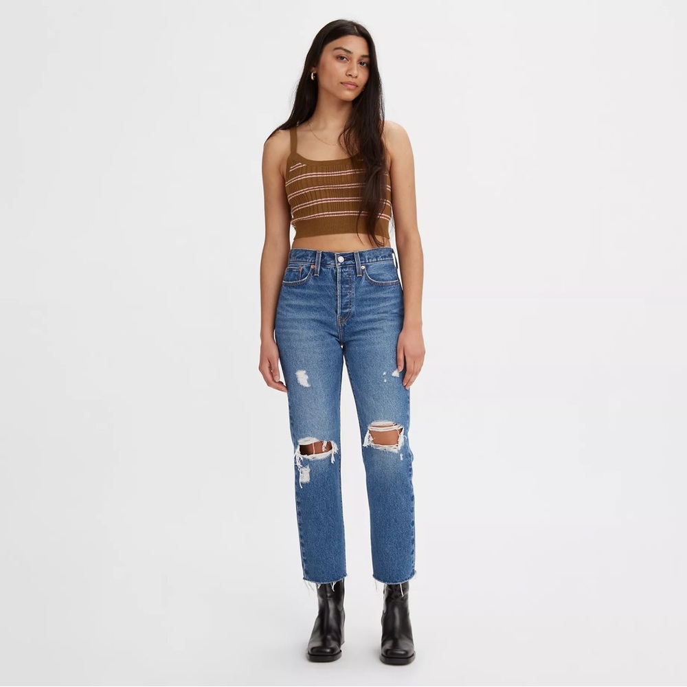 levi wedgie straight jean - never worn